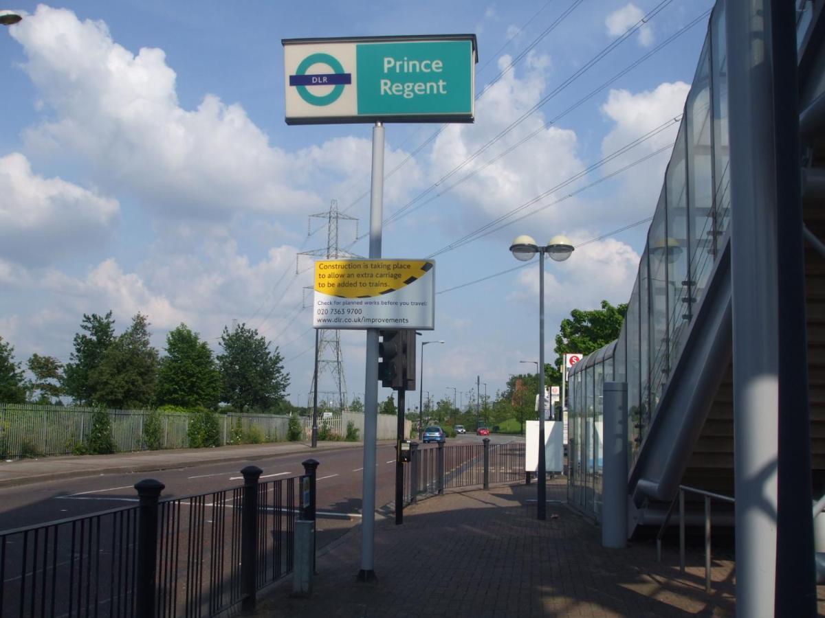 Stunning Four Bedroom House Close To Excel, O2 & Central London With Free Parking 외부 사진