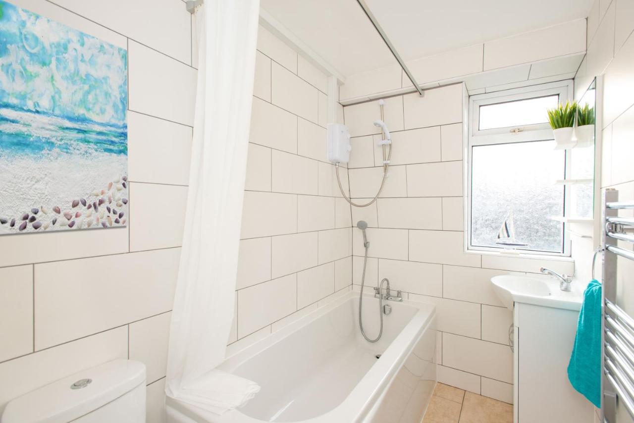 Stunning Four Bedroom House Close To Excel, O2 & Central London With Free Parking 외부 사진
