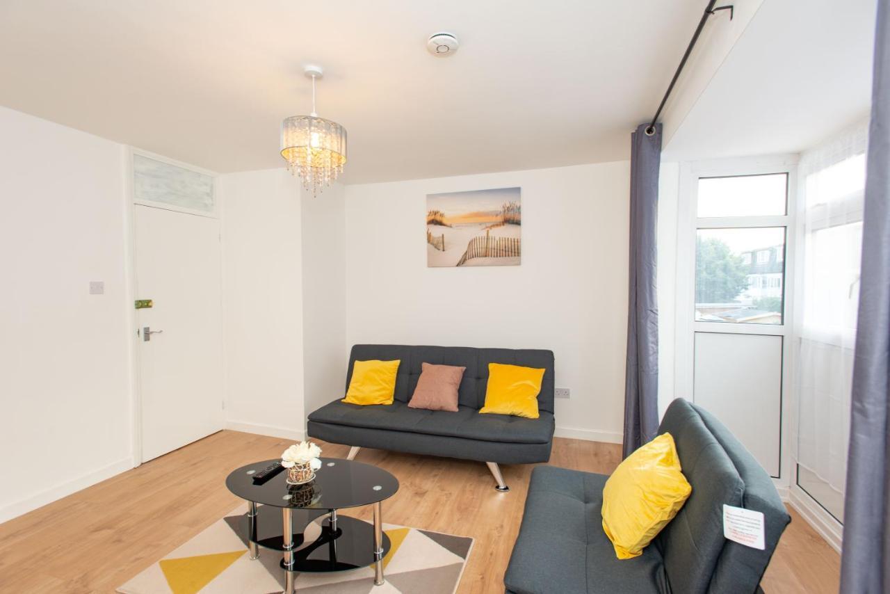 Stunning Four Bedroom House Close To Excel, O2 & Central London With Free Parking 외부 사진